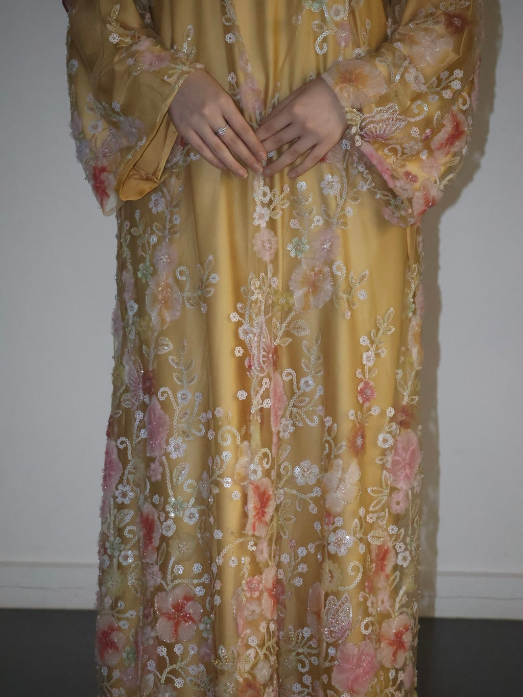 Parisa Abaya - Honey