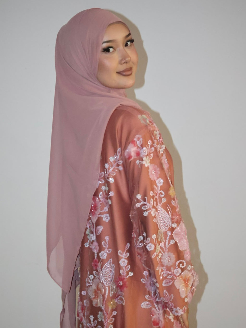 Parisa Abaya - Coral