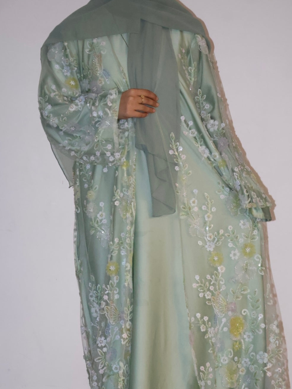 Parisa Abaya - Sage